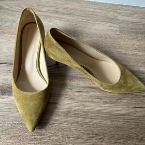Theory green suede kitten heel pumps 37